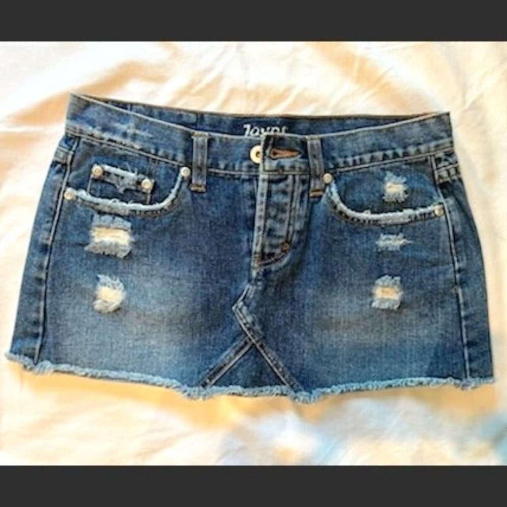 TAUNT MINI SKIRT SIZE 3